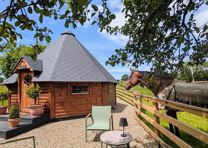 Kamp alanı Apple Blossom Glamping